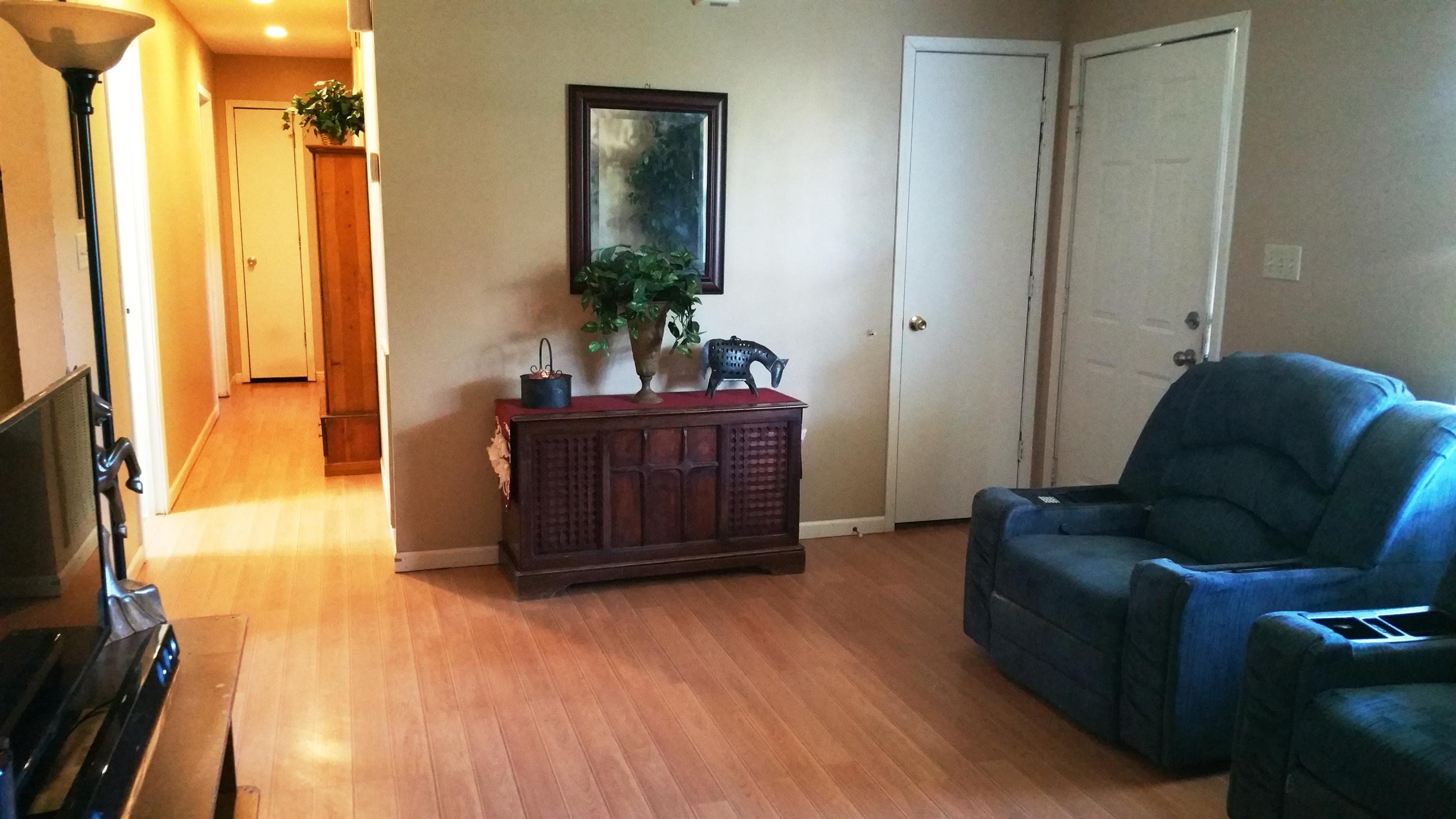 2853 6 Mile Road Maryville, TN 37803 - Photo 8 of 20 Spacious Living