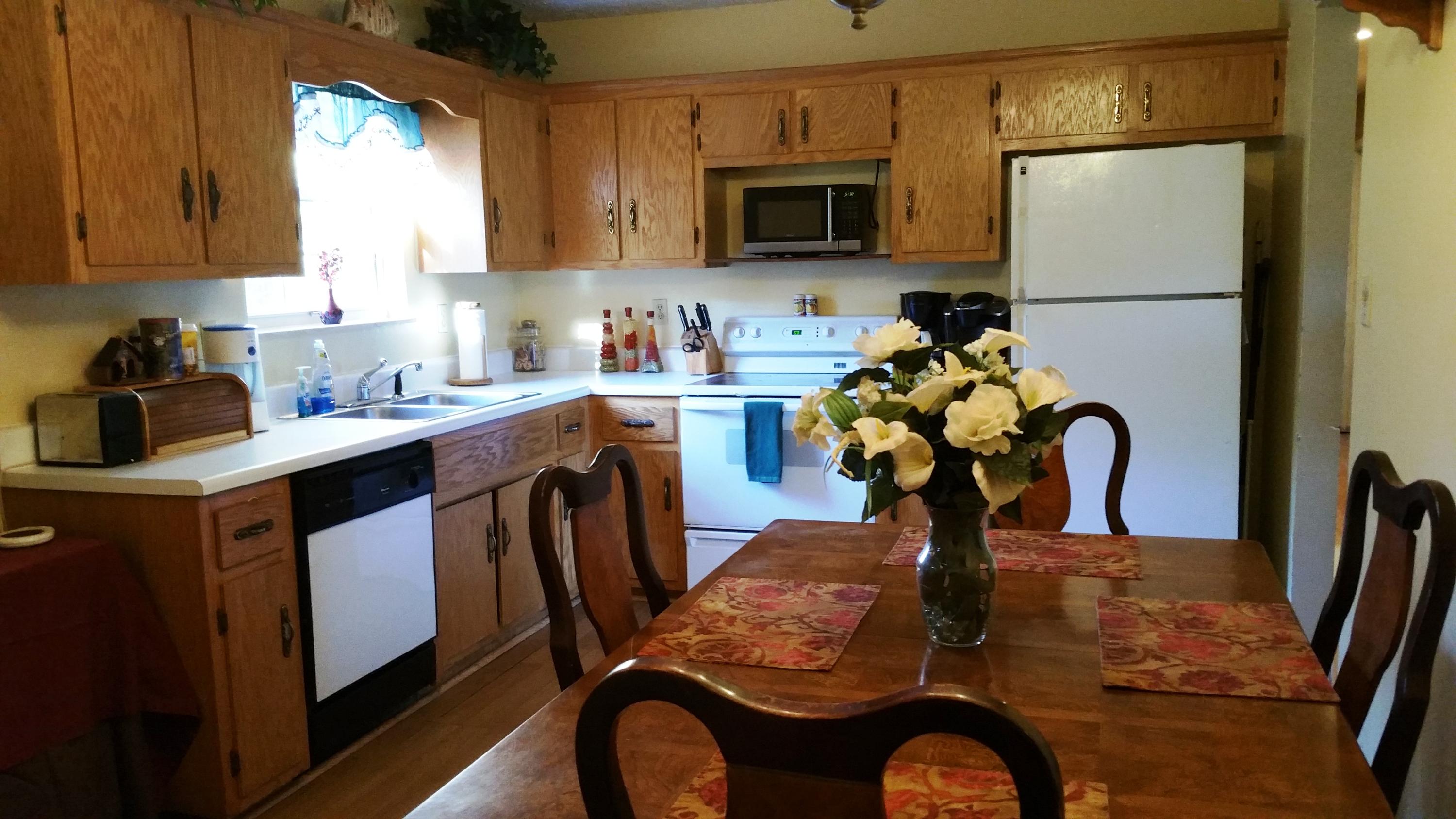2853 6 Mile Road Maryville, TN 37803 - Photo 10 of 20 Kitchen