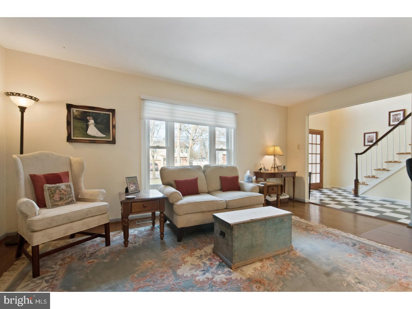 112 Greenvale Road Cherry Hill, NJ 08034 - Photo 3 of 25 Family Room