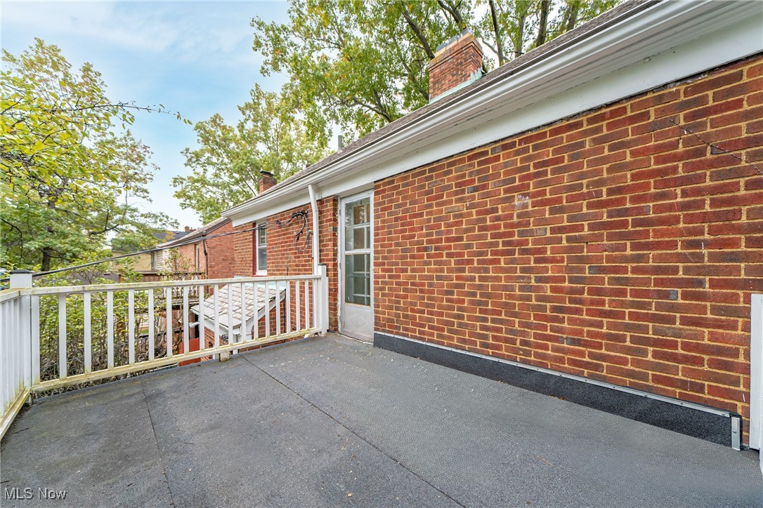 3635 Strathavon Road Cleveland, OH 44120 - Photo 39 of 44 Patio