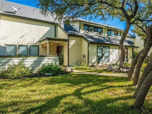 $1,995 | 17 Casa Verde, Unit 17, Lakeway, TX 78734