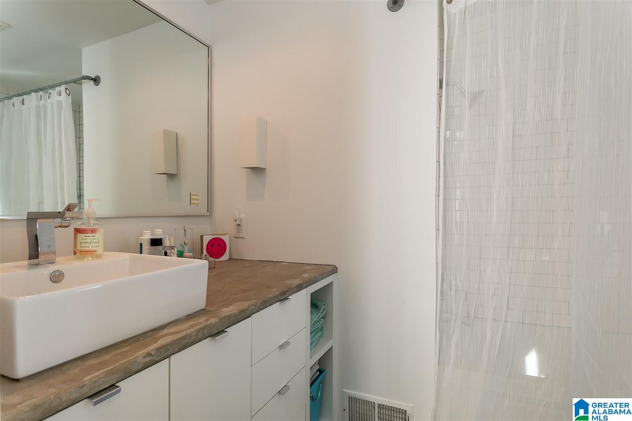 3757 North Woodridge Road Birmingham, AL 35223 - Photo 33 of 48 Gallery Image 33