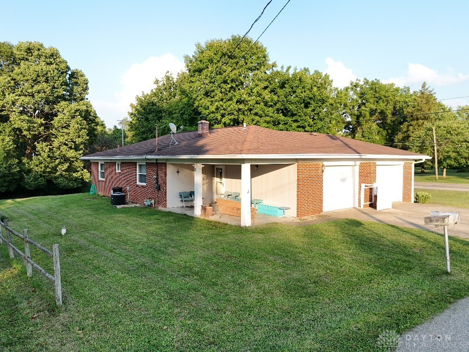 6078 Dayton Springfield Road Springfield, OH 45502 - Photo 3 of 28 Gallery Image 3