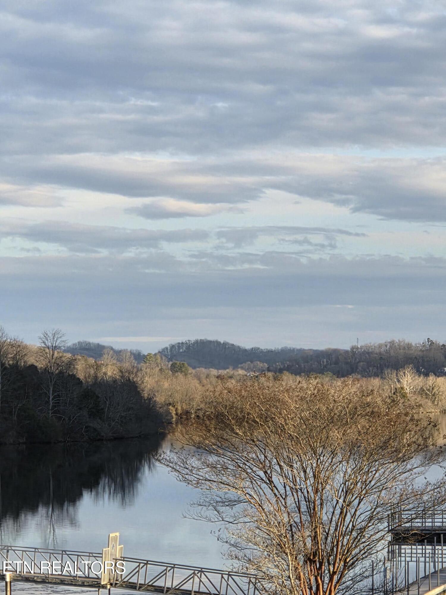 65 Riverview Drive Oak Ridge, TN 37830 - Photo 2 of 33 20260122_165403