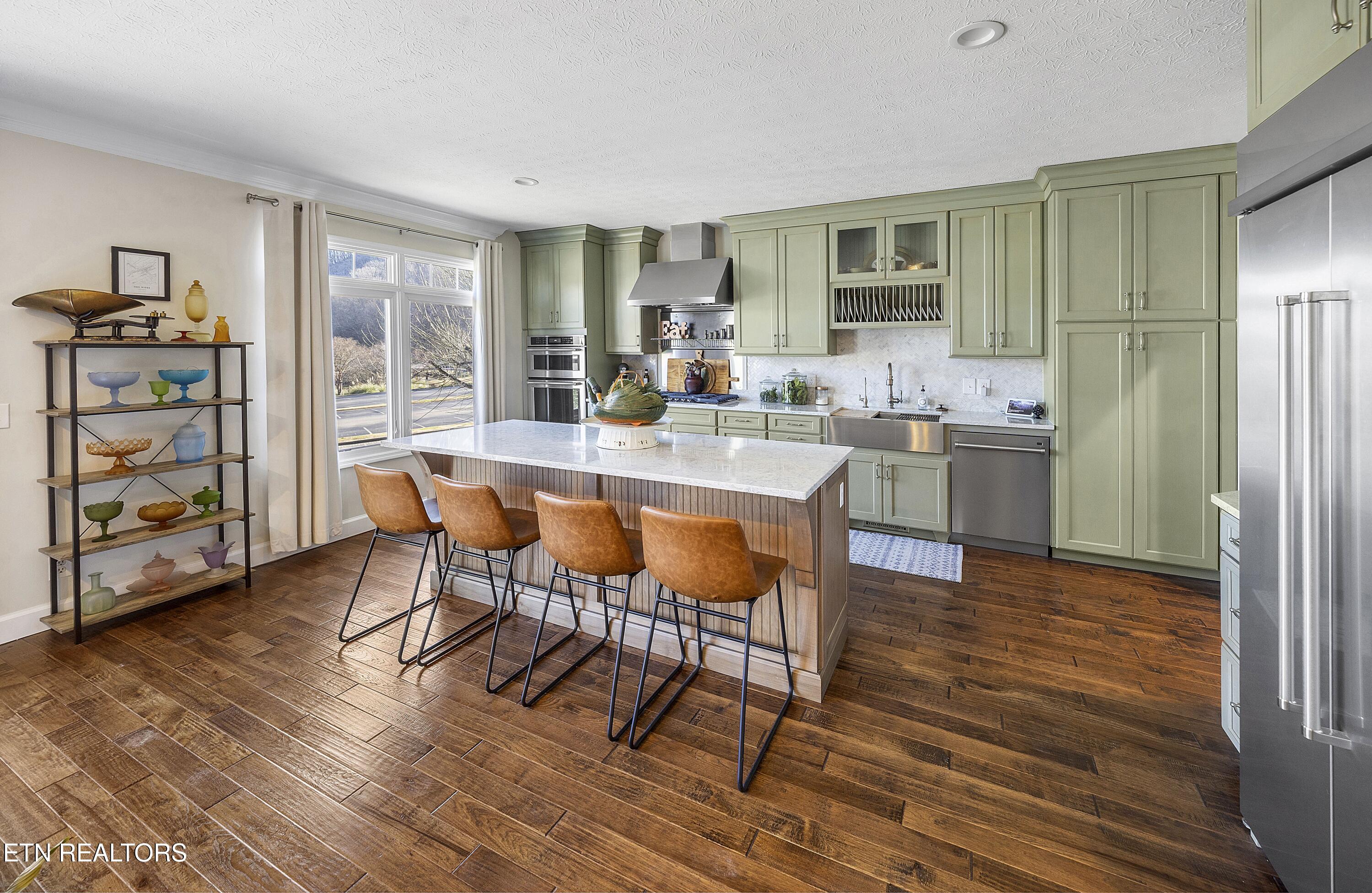 65 Riverview Drive Oak Ridge, TN 37830 - Photo 6 of 33 L40A6413