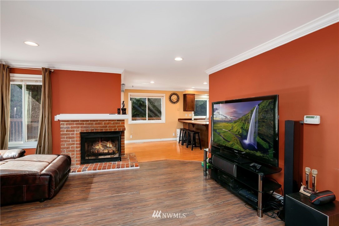 13331 Southeast 194th Court Renton, WA 98058 - Photo 12 of 25 Gallery Image 12