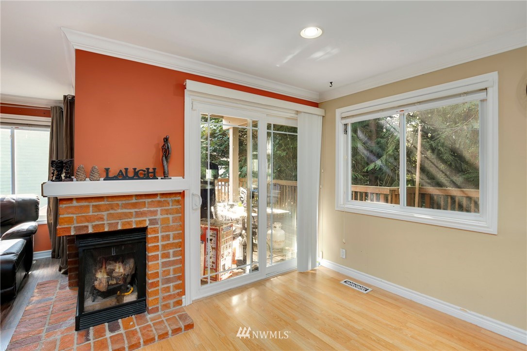 13331 Southeast 194th Court Renton, WA 98058 - Photo 9 of 25 Gallery Image 9