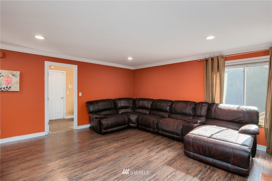 13331 Southeast 194th Court Renton, WA 98058 - Photo 10 of 25 Gallery Image 10