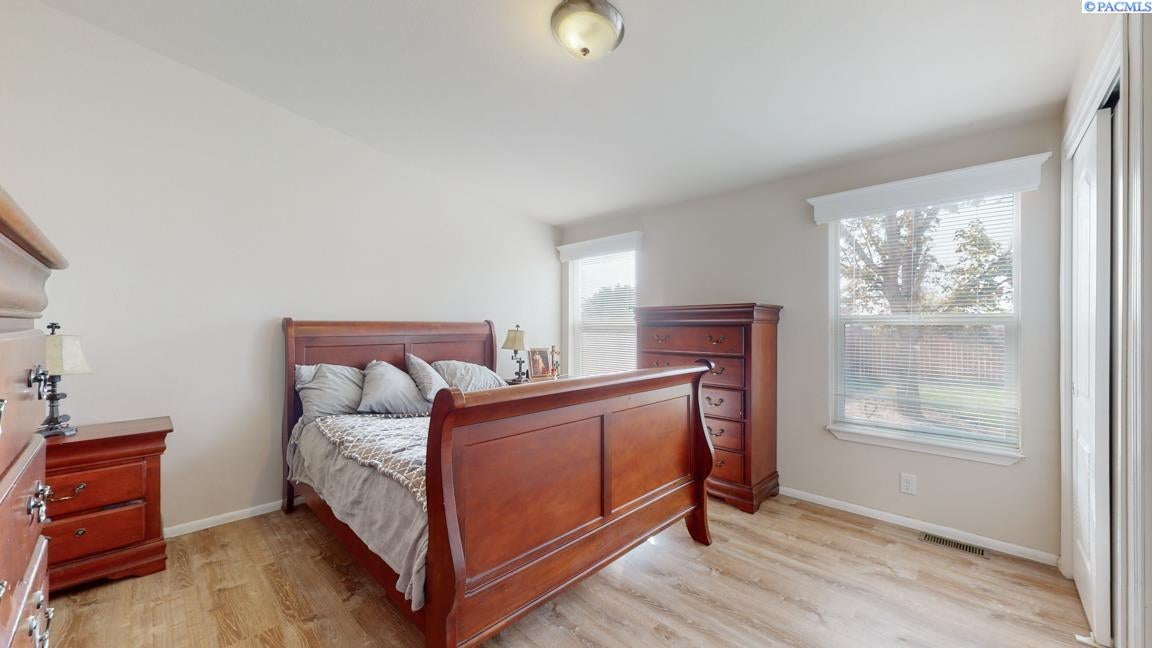 201805 East Bernath Road Kennewick, WA 99337 - Photo 12 of 32 Gallery Image 12