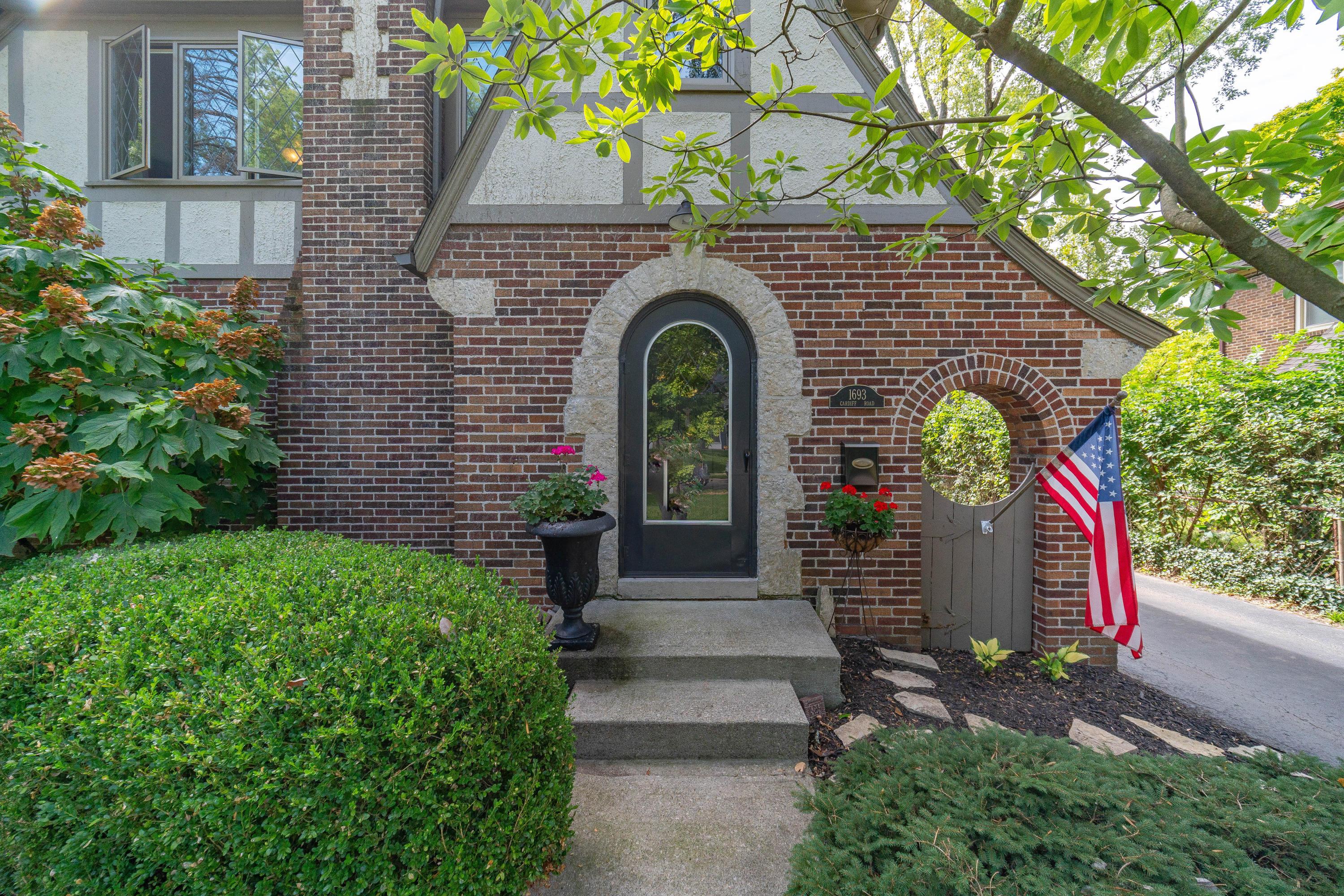 1693 Cardiff Road Columbus, OH 43221 - Photo 2 of 41 Gallery Image 2
