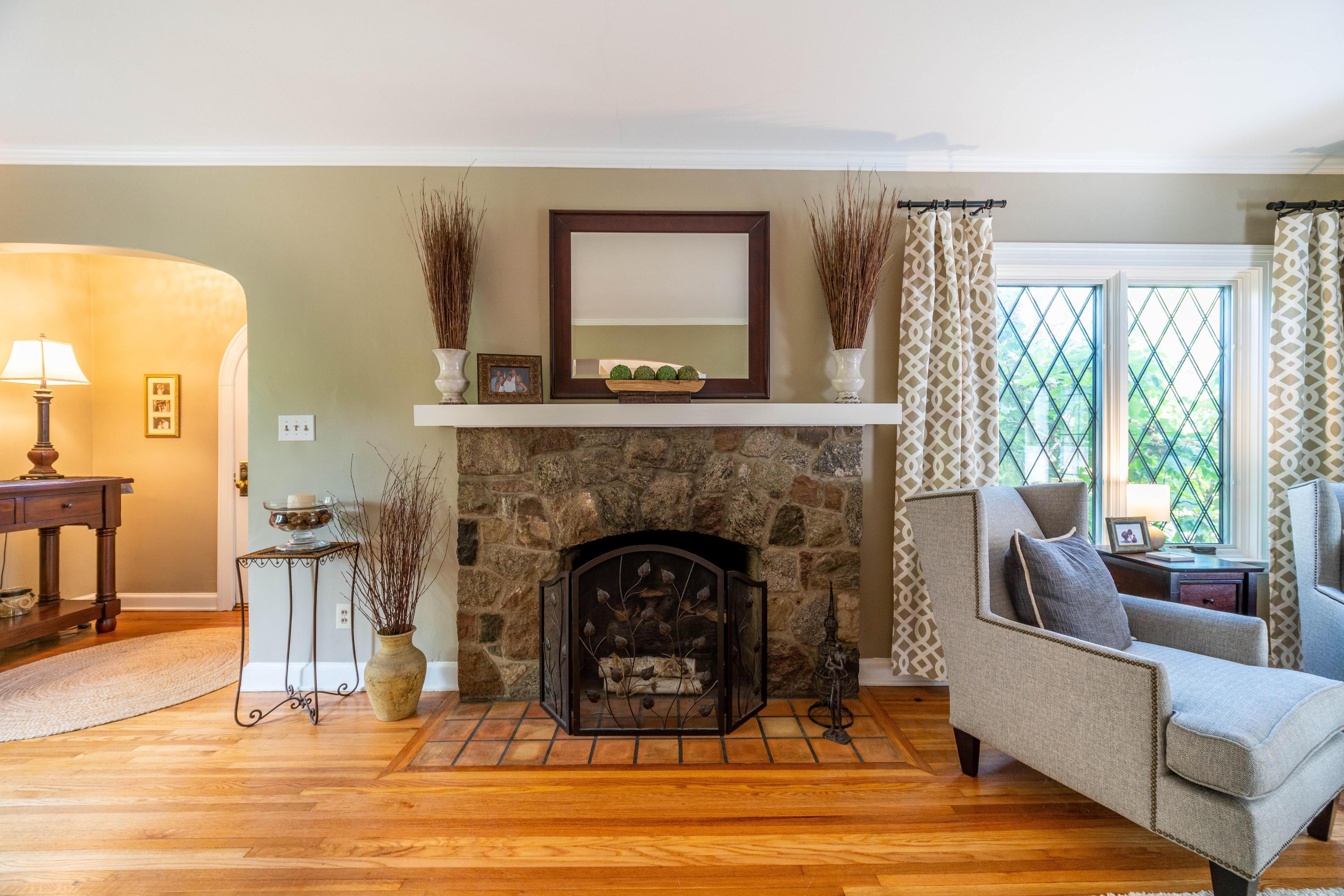 1693 Cardiff Road Columbus, OH 43221 - Photo 5 of 41 Gallery Image 5