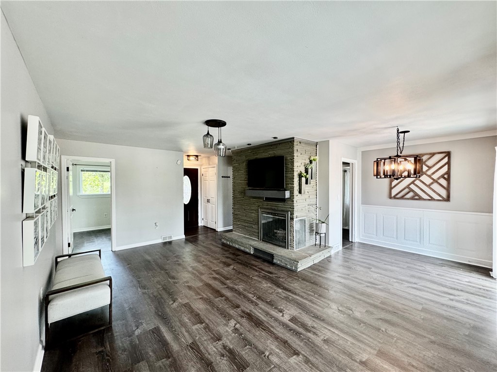 653 Brooks Road Henrietta, NY 14586 - Photo 6 of 34