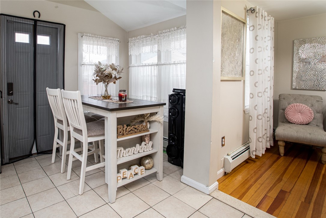45 Tappan Street Providence, RI 02908 - Photo 11 of 24