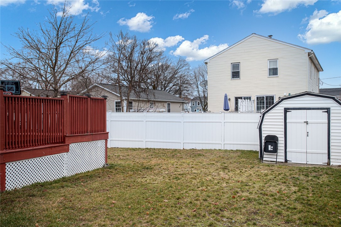 45 Tappan Street Providence, RI 02908 - Photo 4 of 24