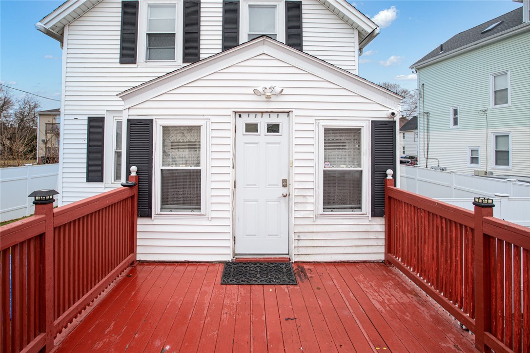45 Tappan Street Providence, RI 02908 - Photo 5 of 24