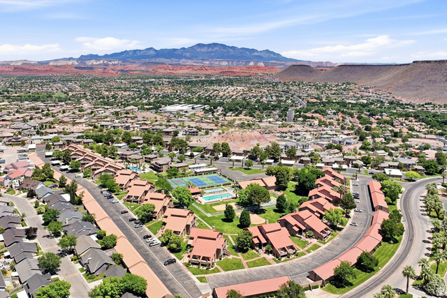 860 South Village Road, Unit R2 St. George, UT 84770 - Photo 30 of 33