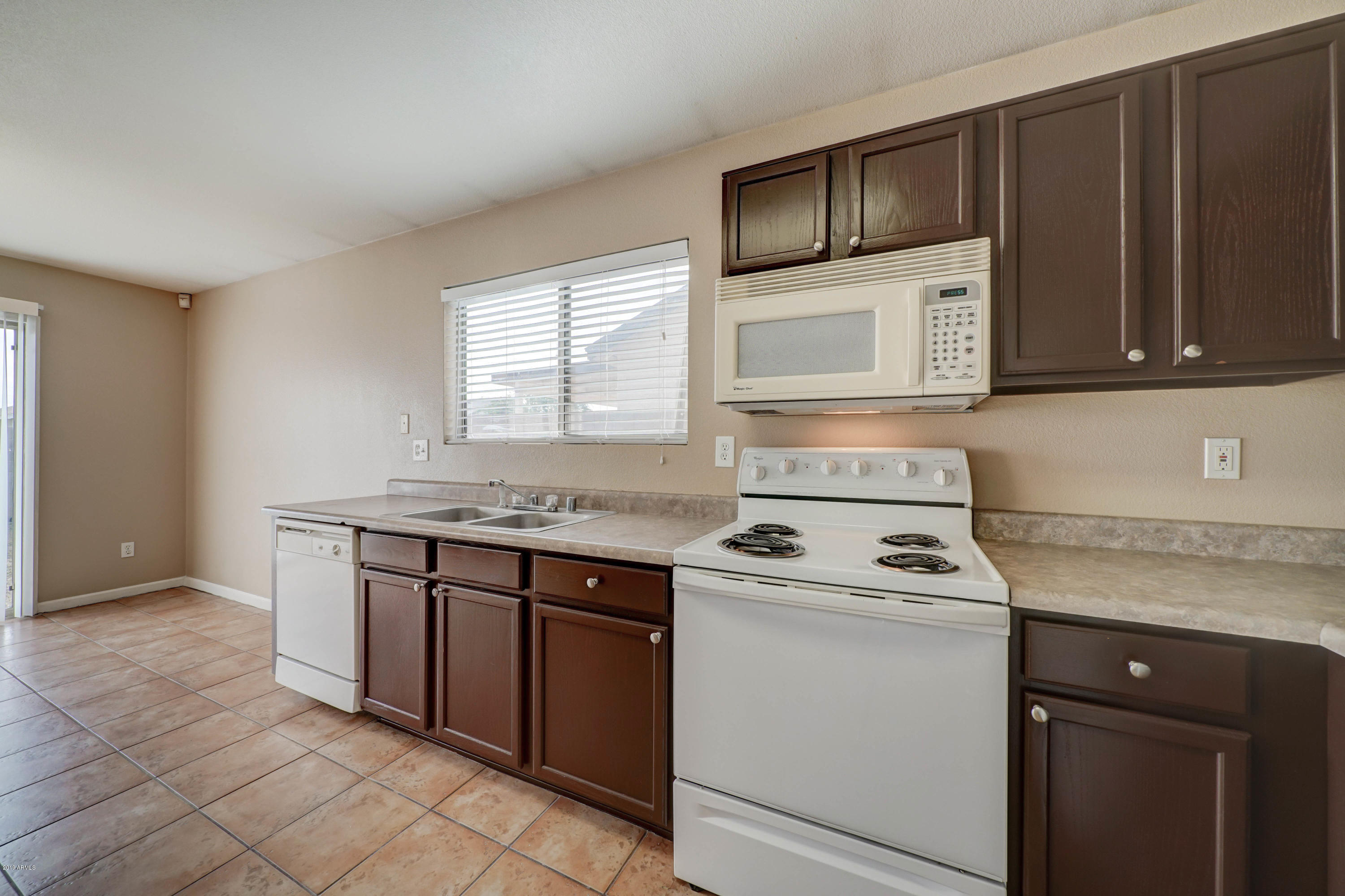 11621 West Bloomfield Road El Mirage, AZ 85335 - Photo 9 of 26 11621 W Bloomfield Rd-9