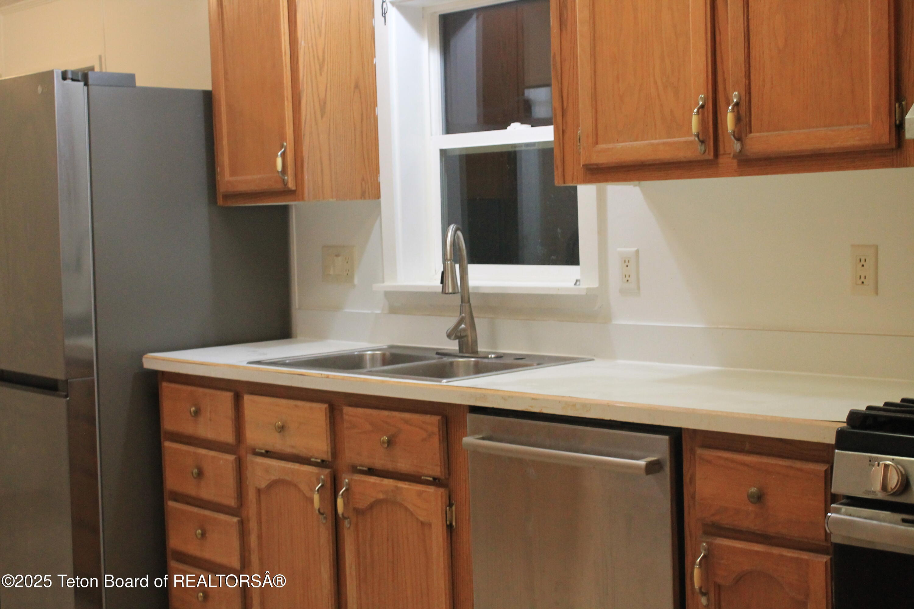 712 East 1st Street Marbleton, WY 83113 - Photo 15 of 29 IMG_4998