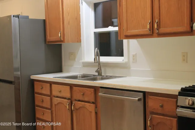 $290,000 | 712 East 1st Street, Marbleton, WY 83113