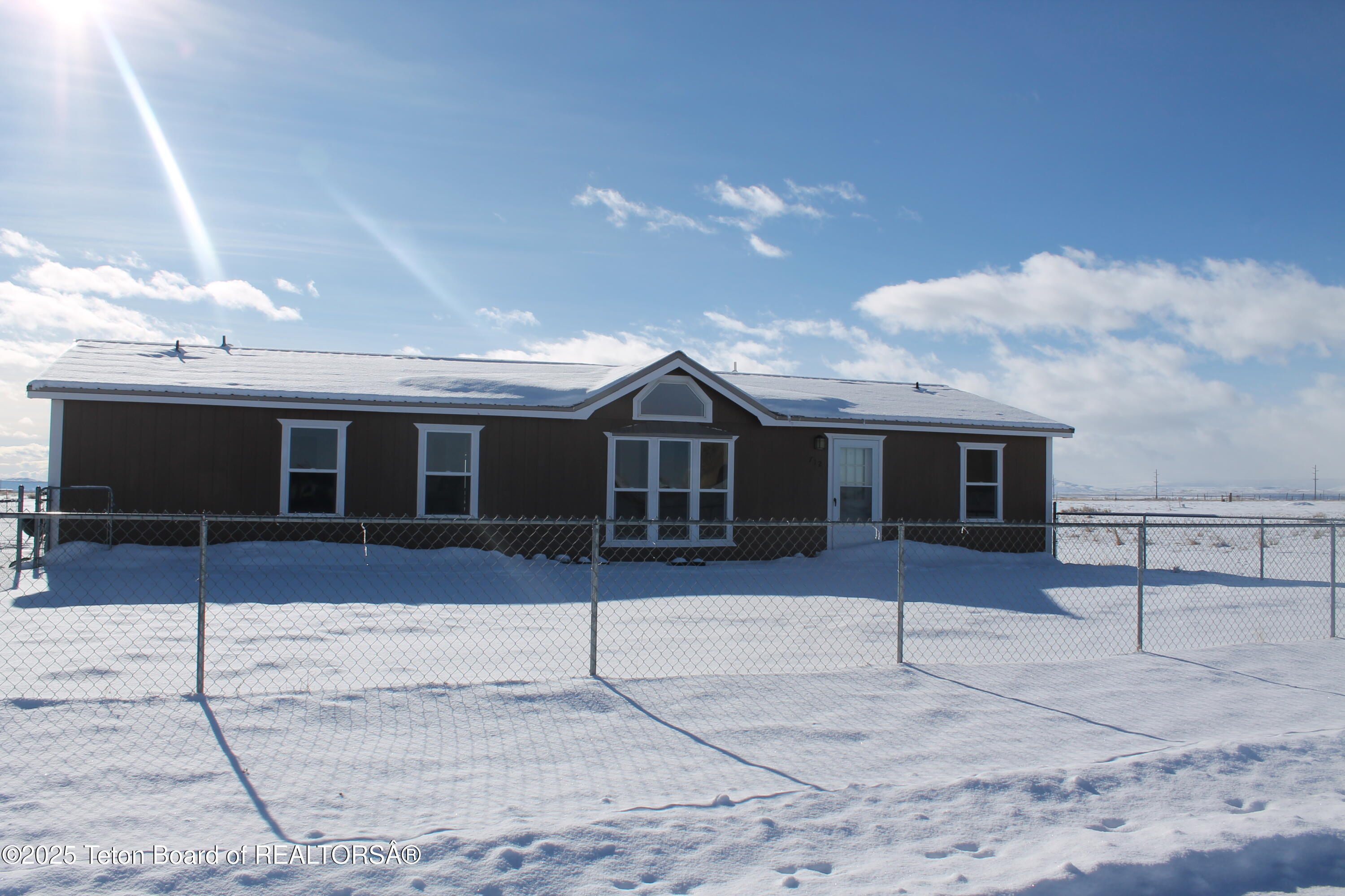 712 East 1st Street Marbleton, WY 83113 - Photo 4 of 32 IMG_4950