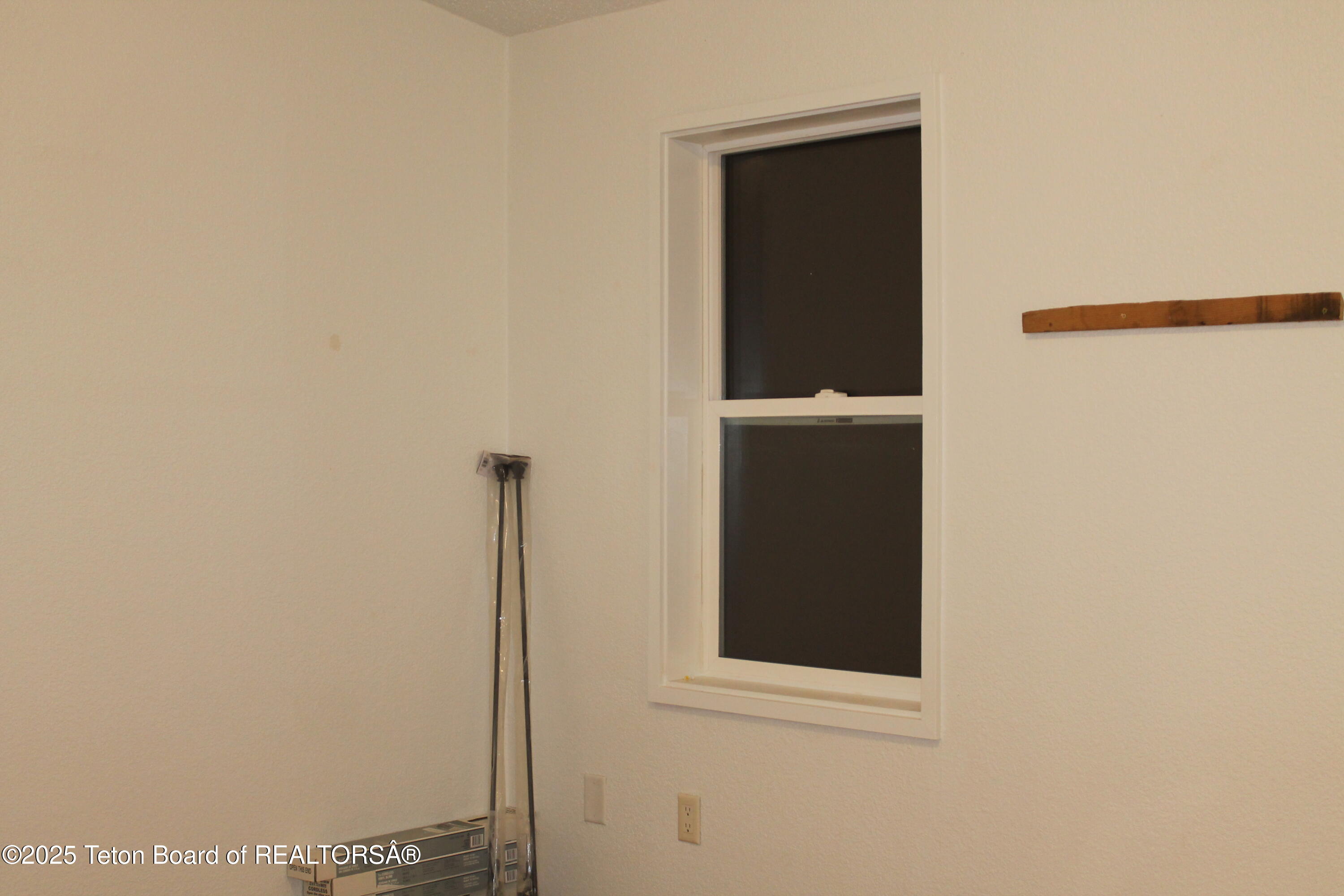 712 East 1st Street Marbleton, WY 83113 - Photo 9 of 29 IMG_4992