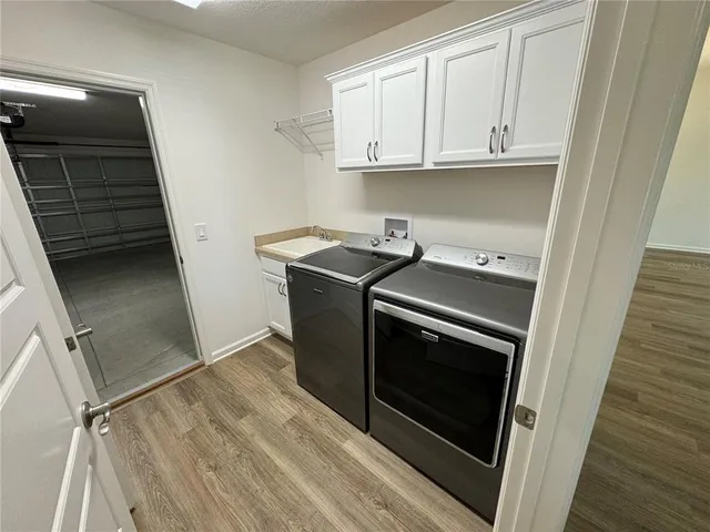 a view of room that has a utility room