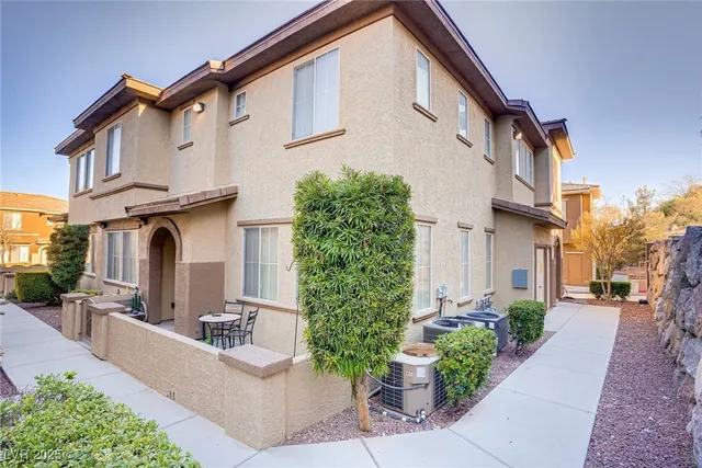 $273,000 | 3915 Palm Beach Street, Unit 201, Las Vegas, NV 89129