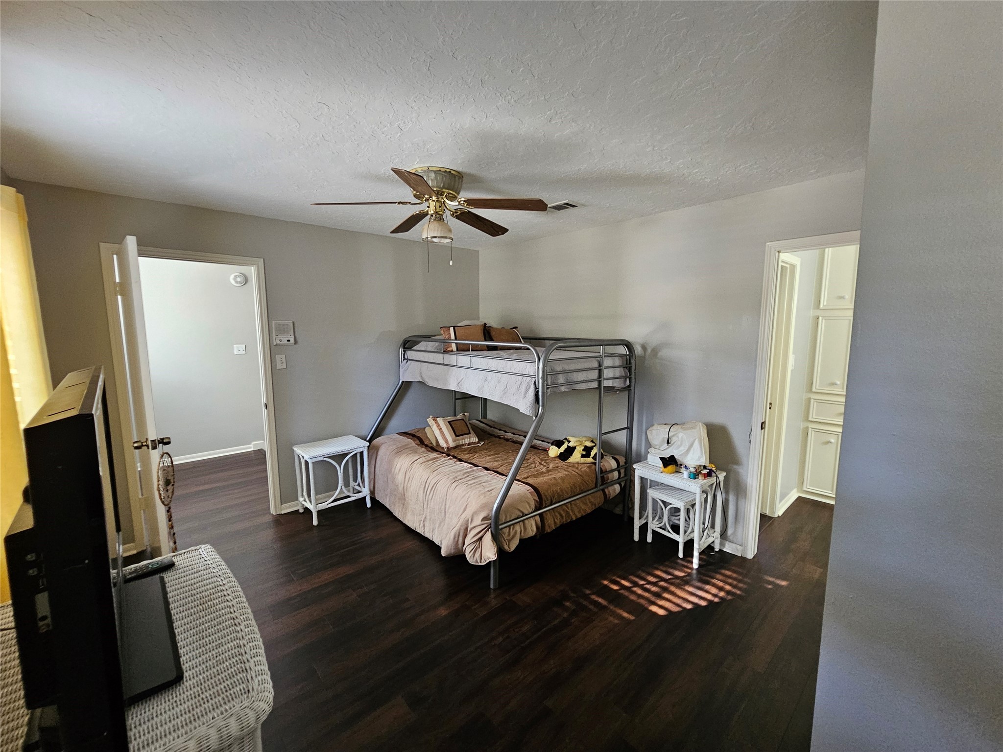 14822 Cedar Point Drive Houston, TX 77070 - Photo 21 of 37 2nd Upstairs