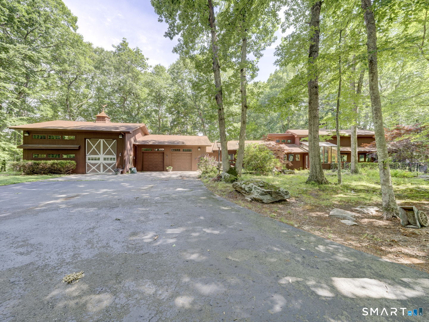 140 Old Willimantic Road Columbia, CT 06237 - Photo 2 of 37