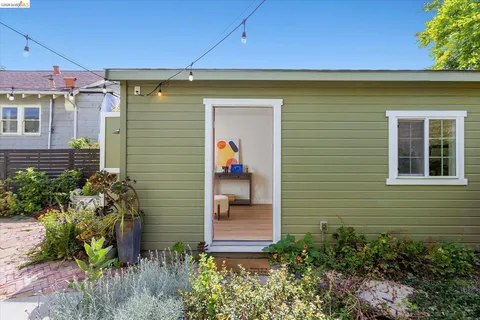 $948,000 | 530 63rd Street, Oakland, CA 94609