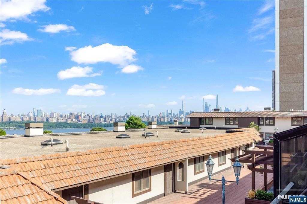300 Gorge Road, Unit 8 Cliffside Park, NJ 07010 - Photo 1 of 32