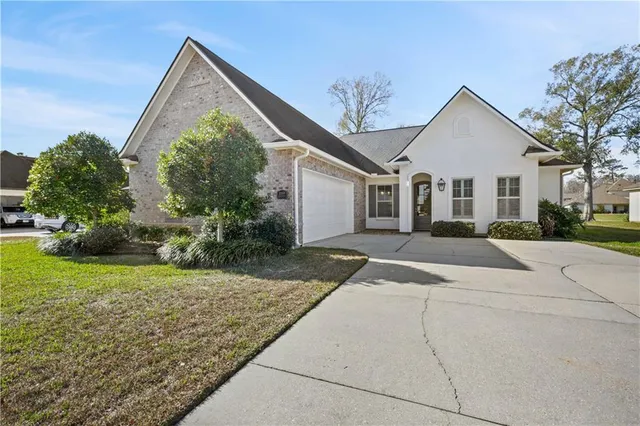 $439,000 | 23399 Noble Oak Drive, Springfield, LA 70462