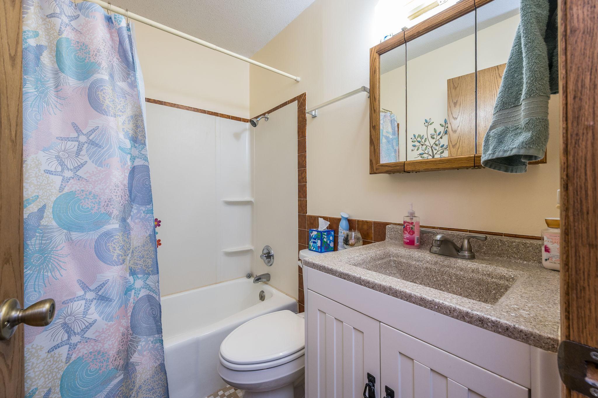 412 Linda Street Jackson, MN 56143 - Photo 11 of 29