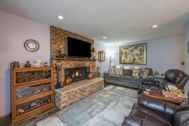 $217,900 | 412 Linda Street, Jackson, MN 56143