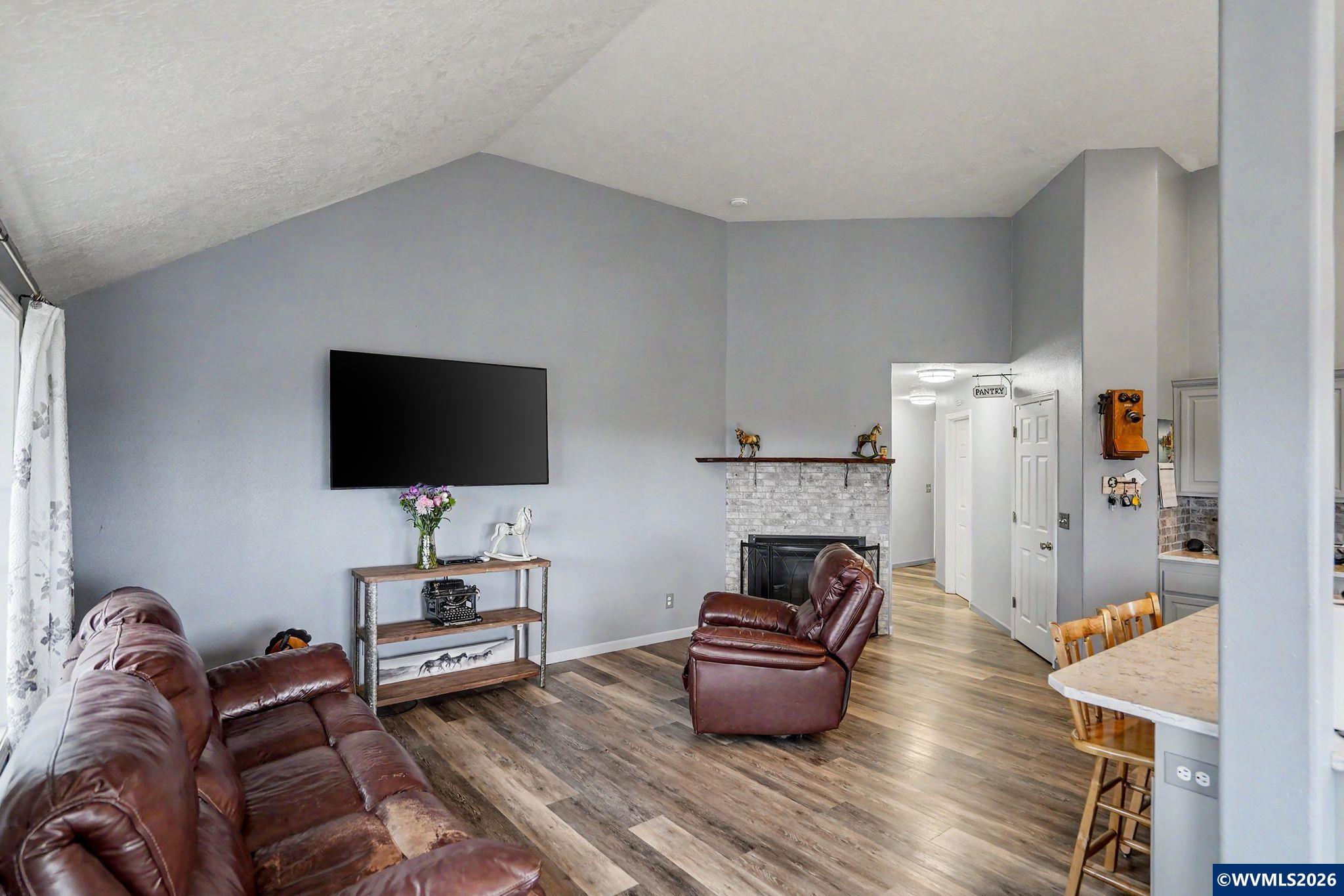 813 Southwest 8th Street Sublimity, OR 97385 - Photo 23 of 48