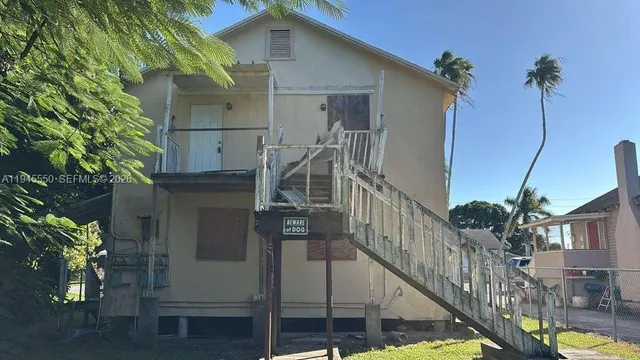 a view of balcony with plants