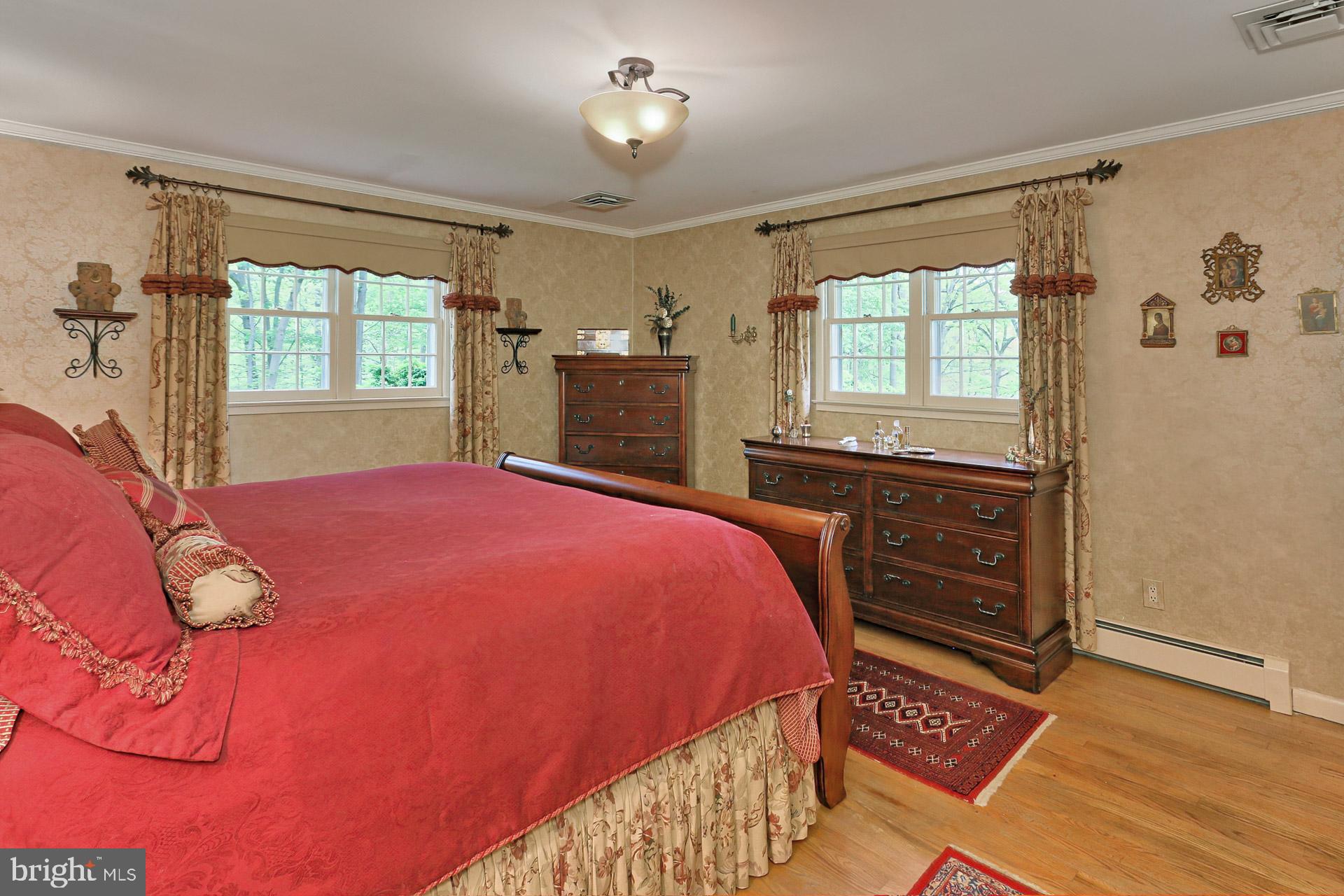 11709 Henderson Road Clifton, VA 20124 - Photo 26 of 48 Gallery Image 26