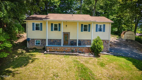 $315,000 | 138 Lexington Avenue, Elizabethton, TN 37643