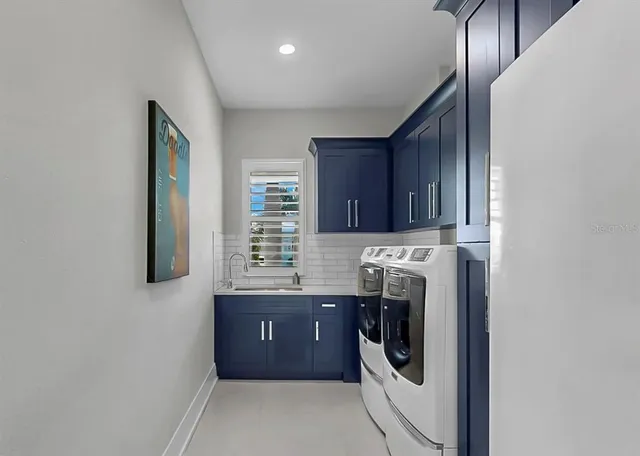 a view of a garden with plants