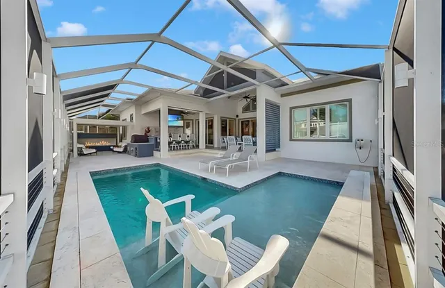 $1,599,000 | 703 Pinckney Drive, Apollo Beach, FL 33572