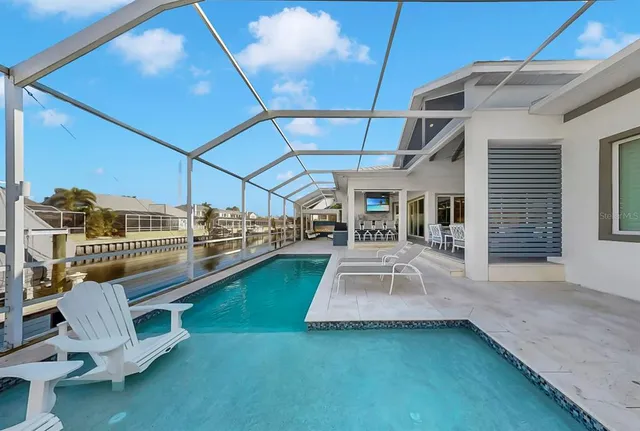 $1,599,000 | 703 Pinckney Drive, Apollo Beach, FL 33572