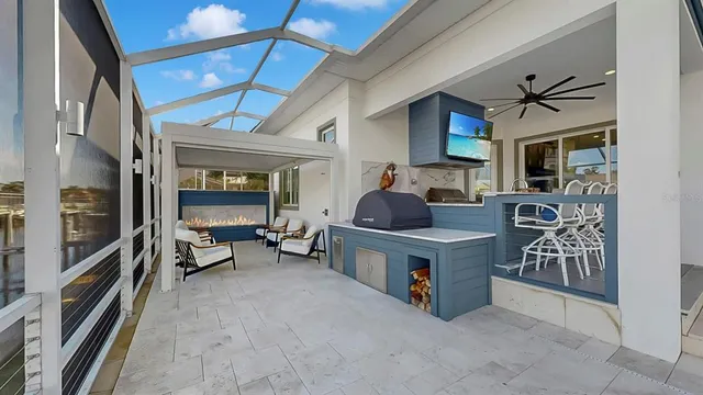 $1,599,000 | 703 Pinckney Drive, Apollo Beach, FL 33572