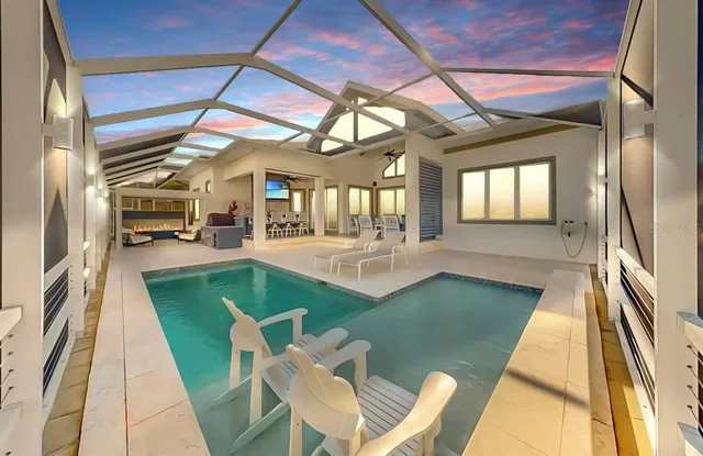 $1,599,000 | 703 Pinckney Drive, Apollo Beach, FL 33572