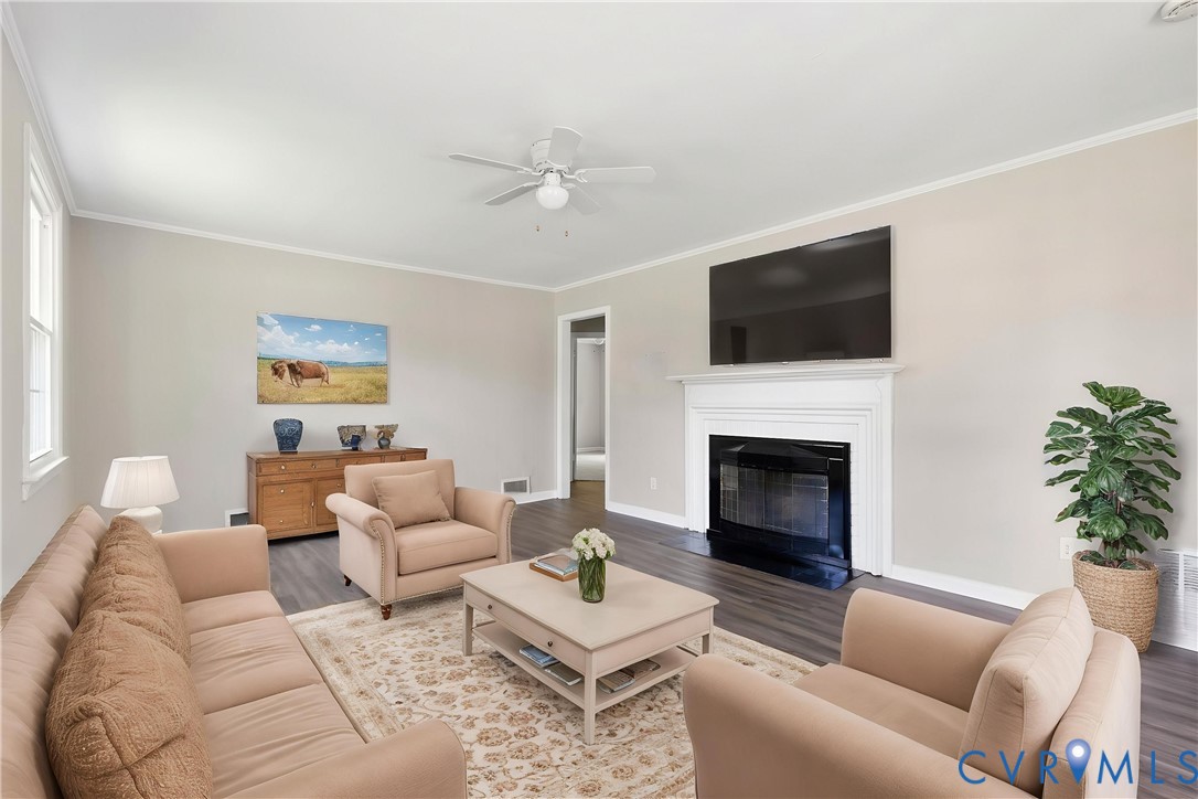 3507 Howard Road Richmond, VA 23223 - Photo 4 of 24 Gallery Image 4