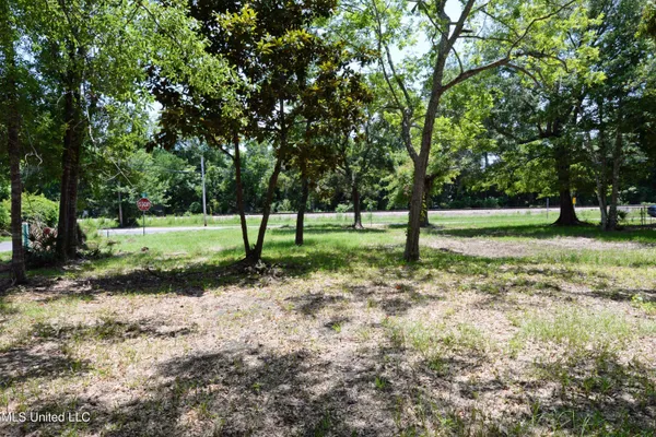 $235,000 | 2109 School Street, Ocean Springs, MS 39564