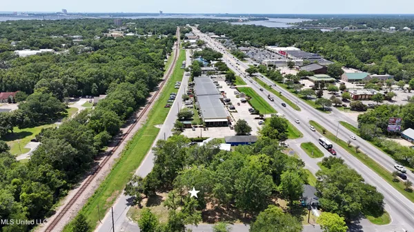 $235,000 | 2109 School Street, Ocean Springs, MS 39564
