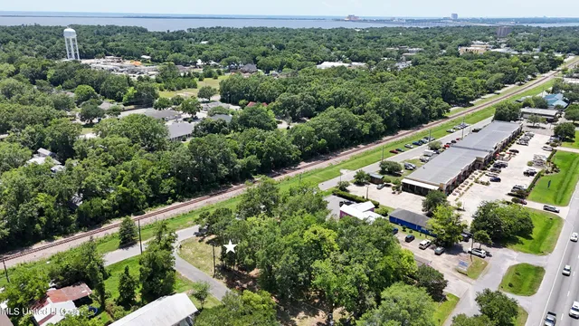 $235,000 | 2109 School Street, Ocean Springs, MS 39564