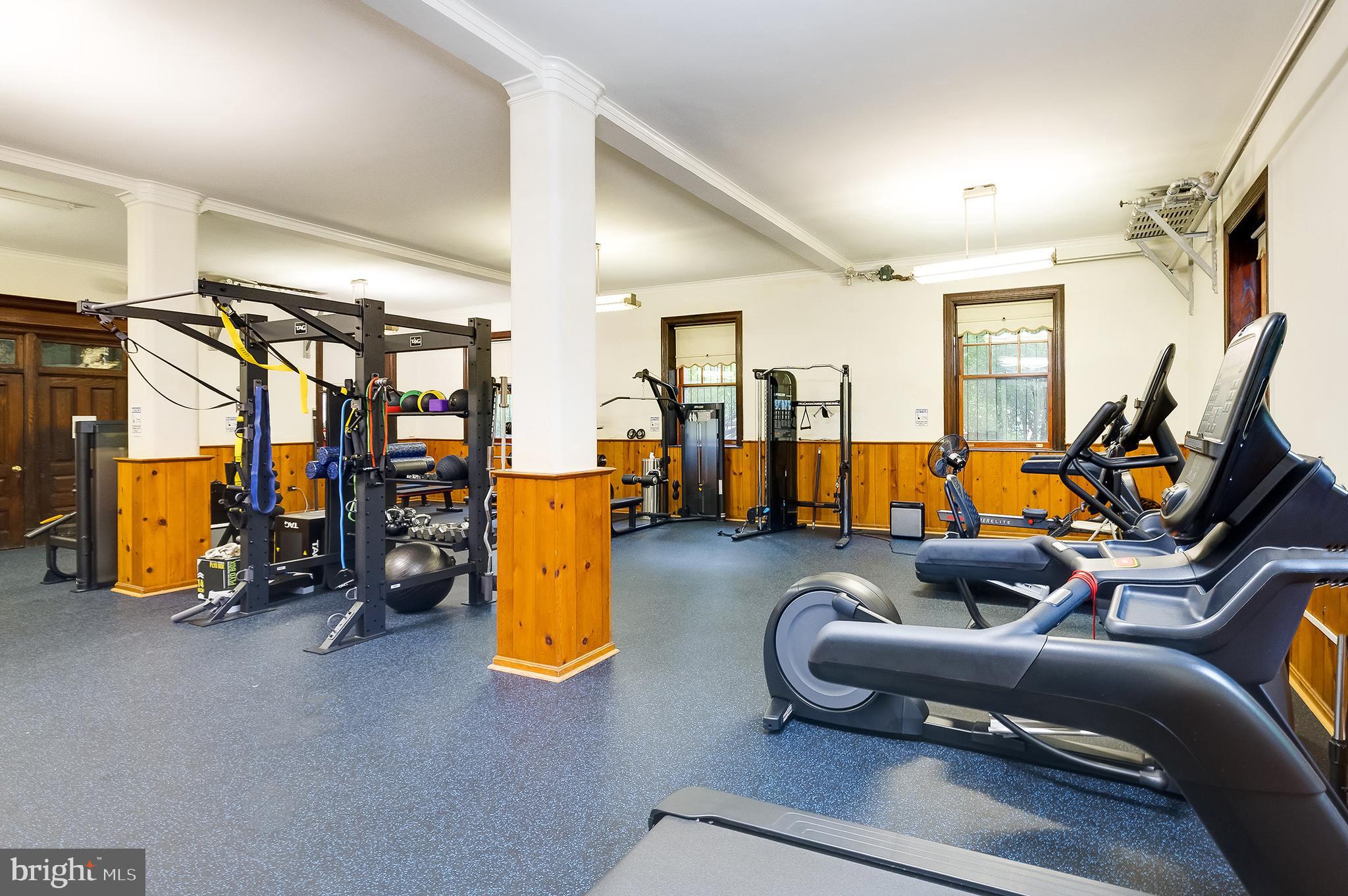 2853 Ontario Road Northwest, Unit 508 Washington, DC 20009 - Photo 16 of 43