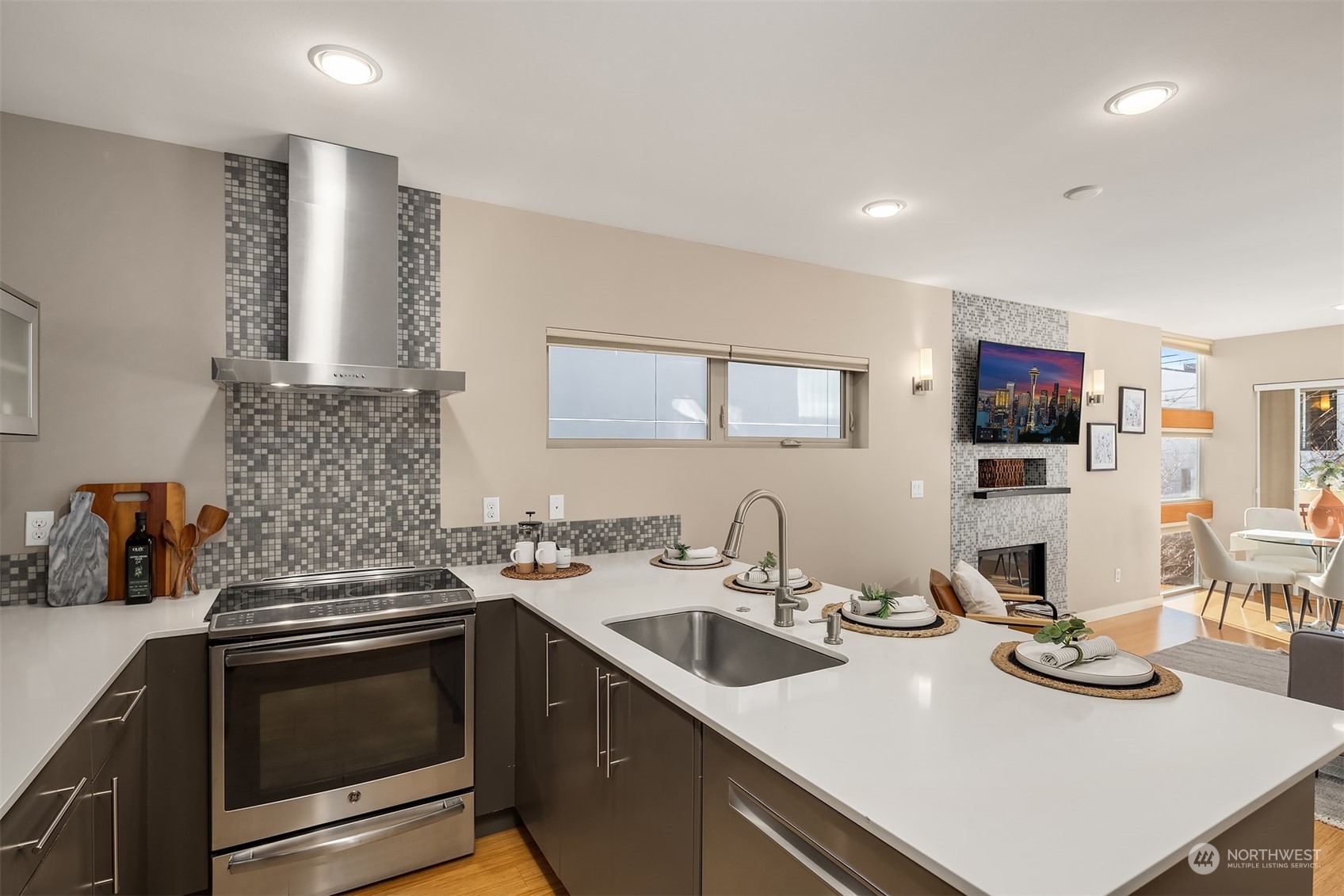 910 29th Avenue South Seattle, WA 98144 - Photo 17 of 35 Gallery Image 17