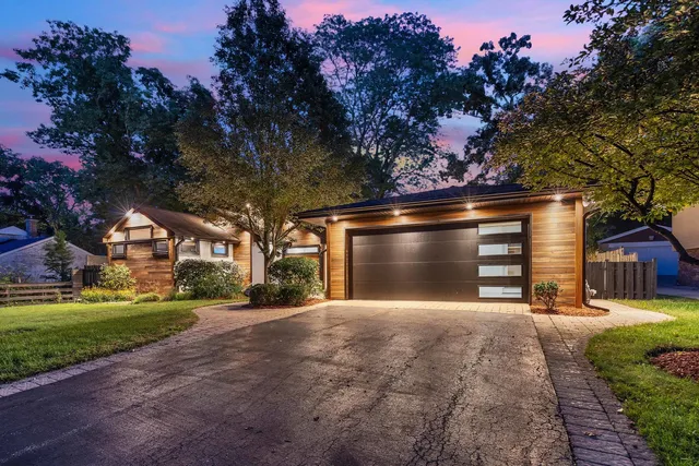 $6,000 | 623 Echo Lane, Glenview, IL 60025